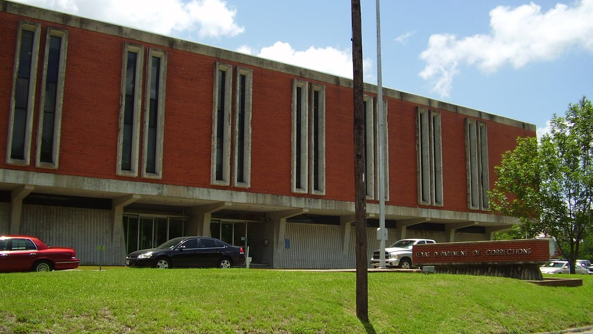 The administration building at the Huntsville Unit, the Texas prison where state executions are carried out
