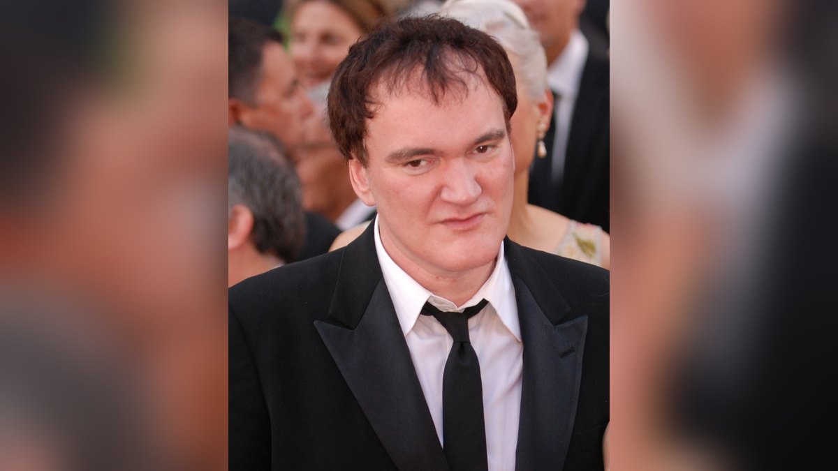 Quentin Tarantino on the red carpet at the 2010 Academy Awards