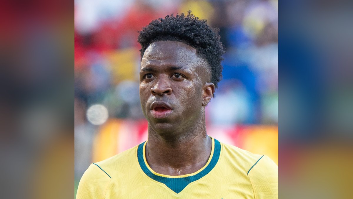 Vinícius Júnior in a yellow Brazil jersey at the 2026 World Cup